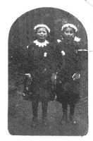 1. heilige Kommunion 1926  Agnes Müller und Helena Pitzen